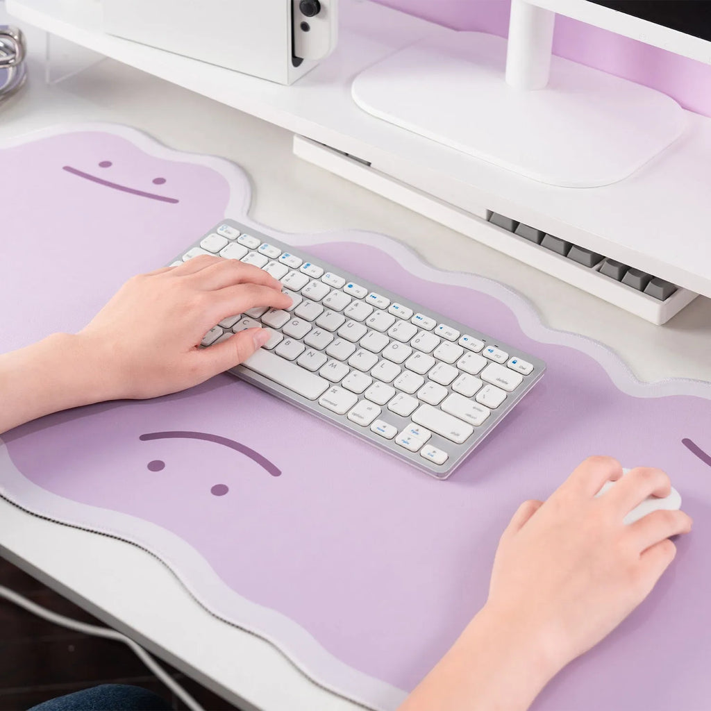 Extra large thickened e-sports mouse pad with lock edge and wrist rest, cartoon anime design, 890x390x3mm