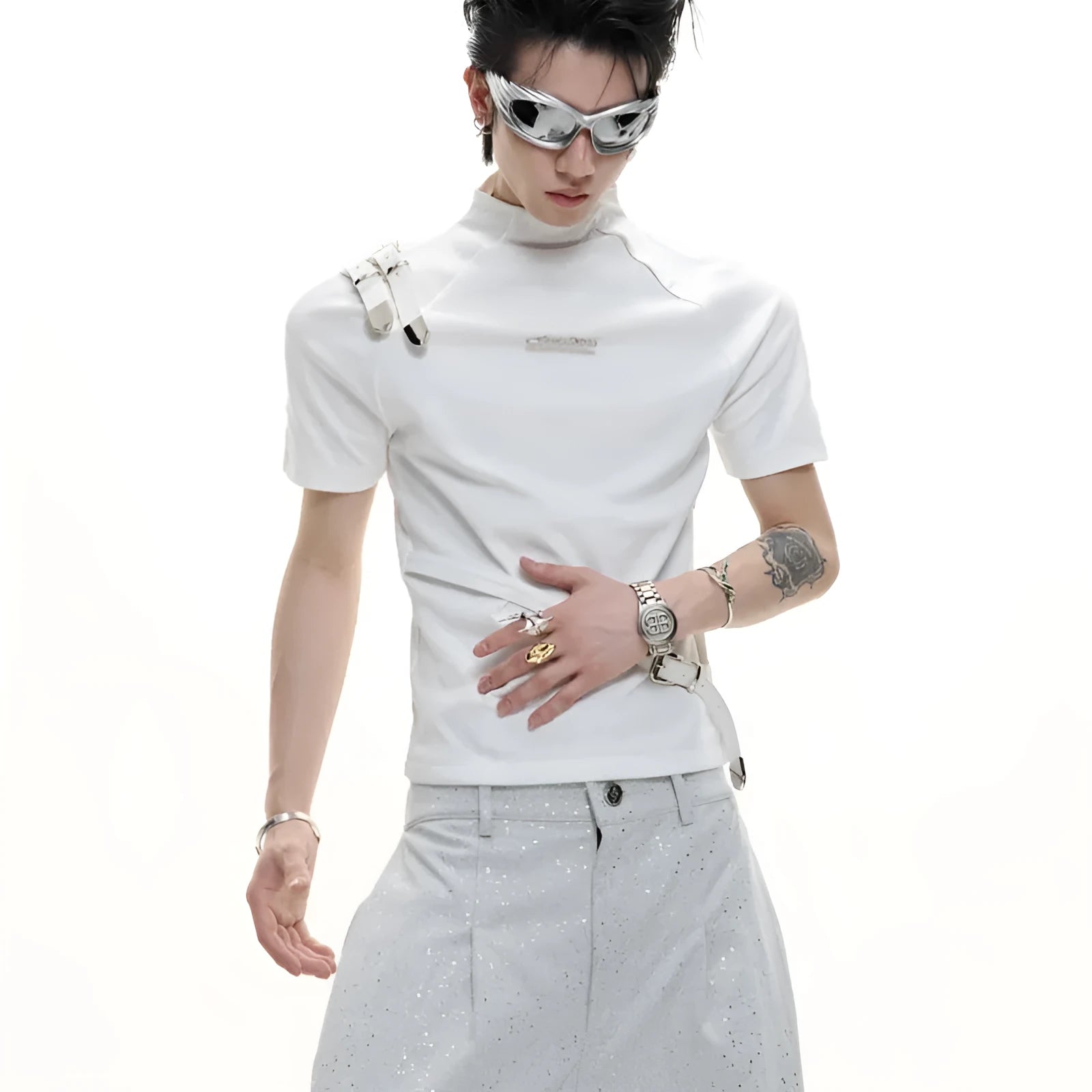Men's black slim-fit cotton T-shirt with metal stand-up belt collar and short sleeves