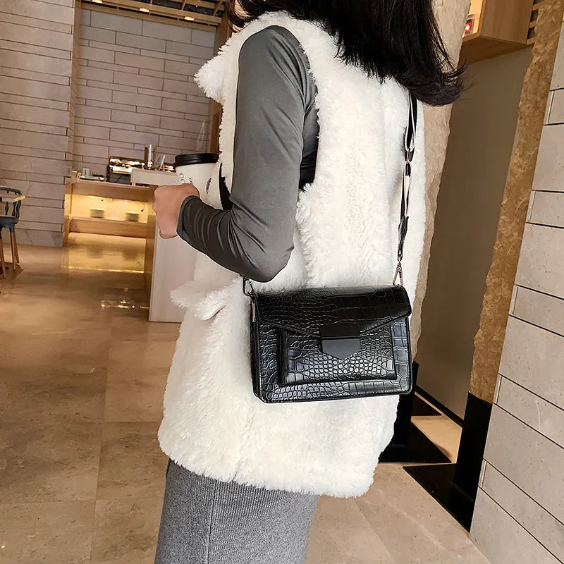 Vintage style crossbody bag in PU material showing dimensions of 20cm wide by 14cm high