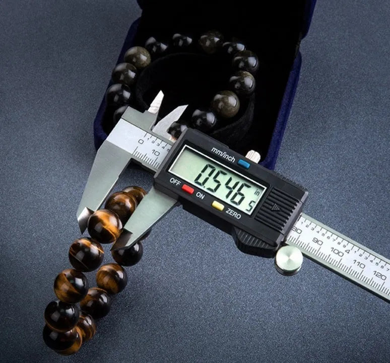 Silver stainless steel digital vernier caliper 0-150mm with large LCD, IP54 waterproof and oil proof body