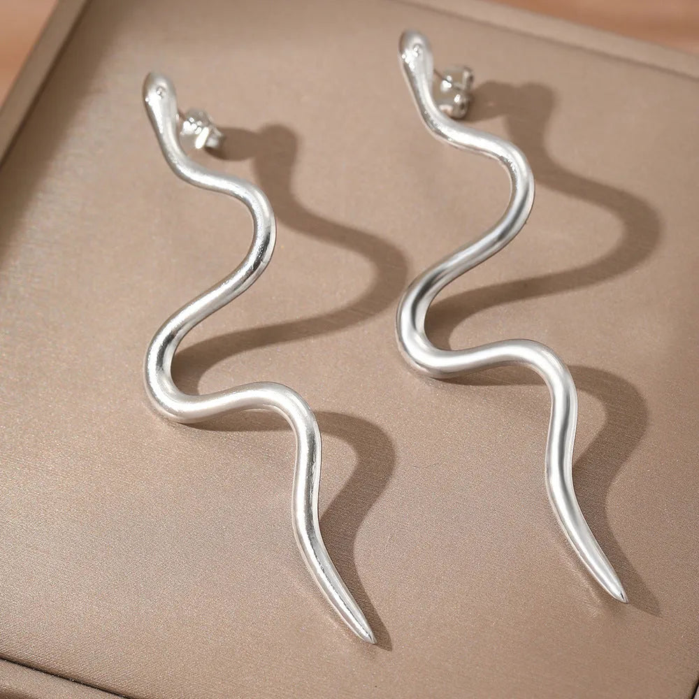 Fashion Curve Wave women's stainless steel S-shaped snake earrings, two colour options C8653 and C8654