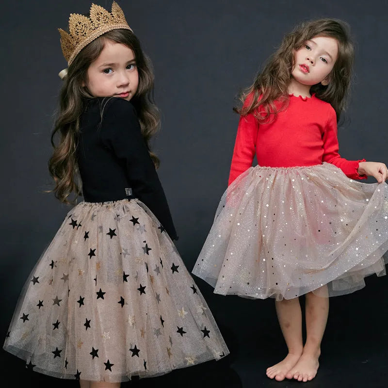 Girls' red cotton Christmas princess dress with lace trim, bow, and embroidered star decoration, long sleeves