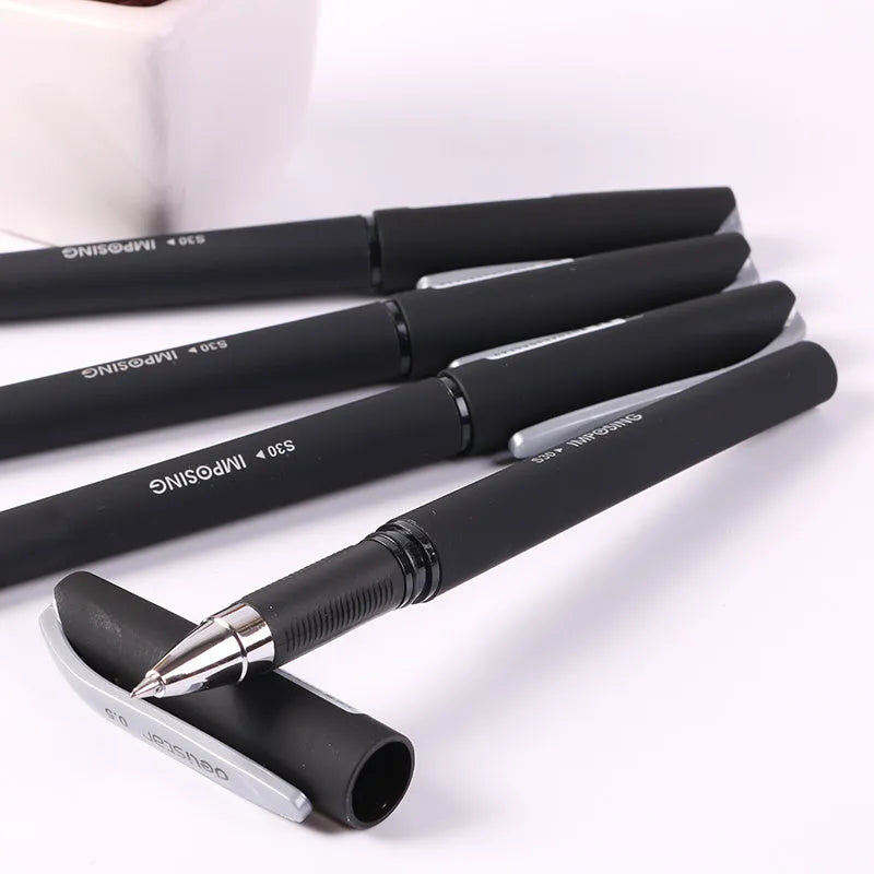 Frosted black 0.5mm quick dry business pen on white background