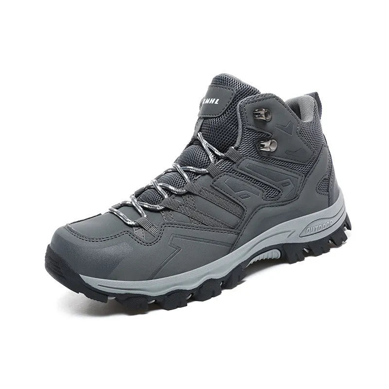 Men's low-top hiking sneakers in grey with flannel upper and natural rubber sole.