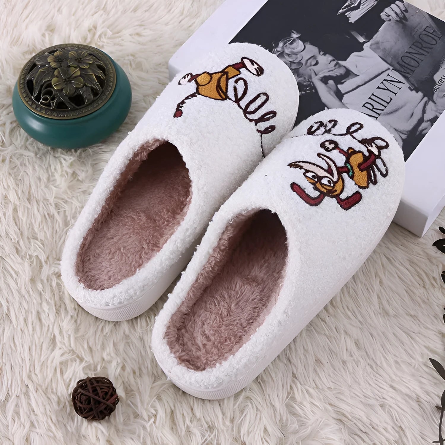 White cartoon pattern plush slippers with toe holder and non-slip rubber sole