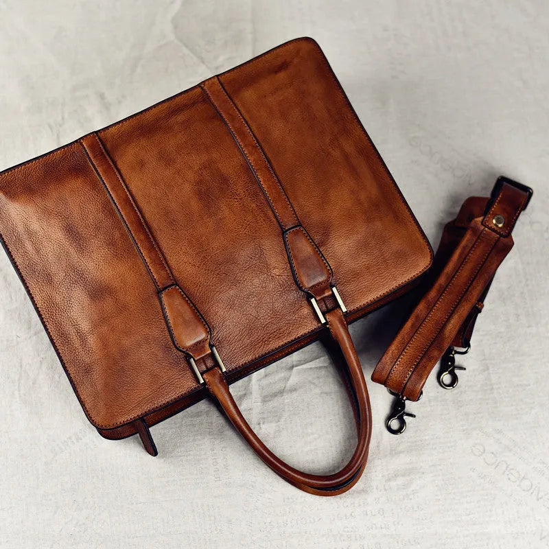 Men's 14-inch vegetable tanned leather handbag in horizontal square design with zipper