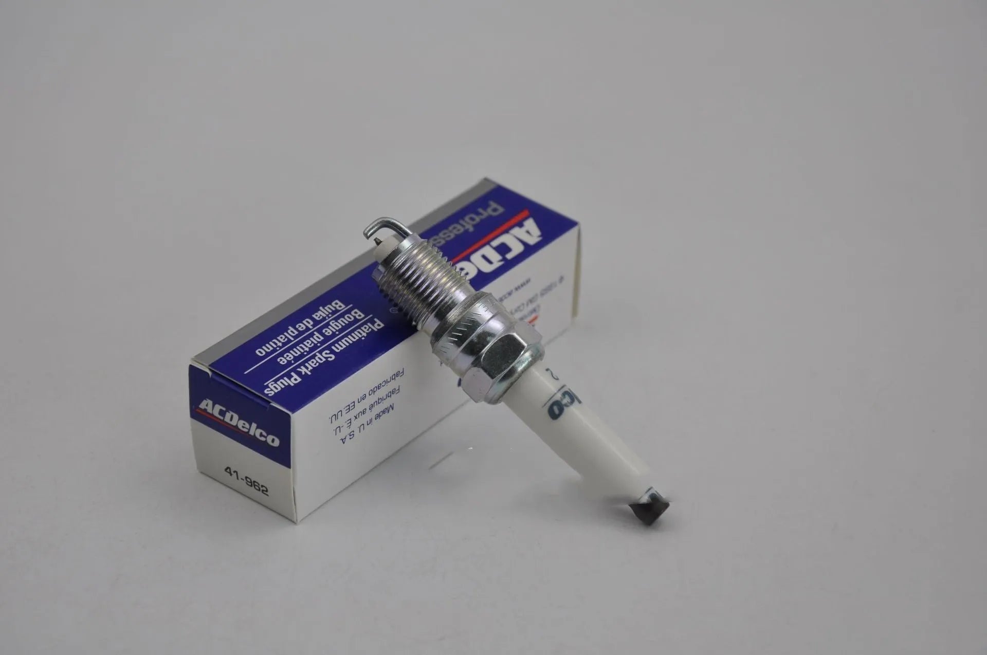 Iridium gold spark plug 41-962 with iridium gold flame electrode for Buick Chevrolet Hummer