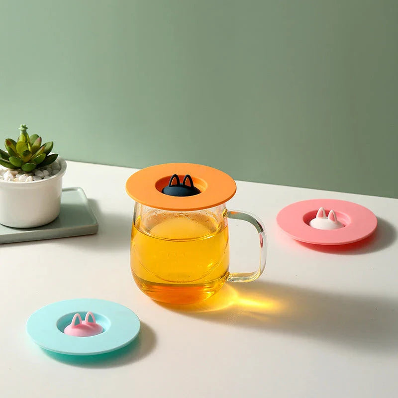 Stylish silicone cat ear lid that seals in freshness and adds a playful touch to your mugs and cups