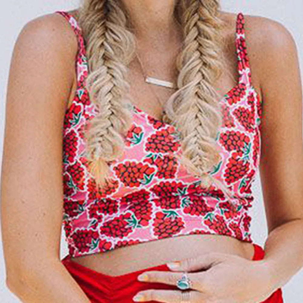 Pregnant women high waist swimwear in red with matching swim trunks, stretch fabric maternity swimsuit set
