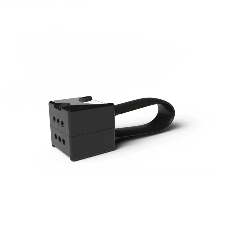 Portable emergency phone charger with 17x17mm plastic shell, powered by 2 AA dry batteries, shown in black, red, and blue.