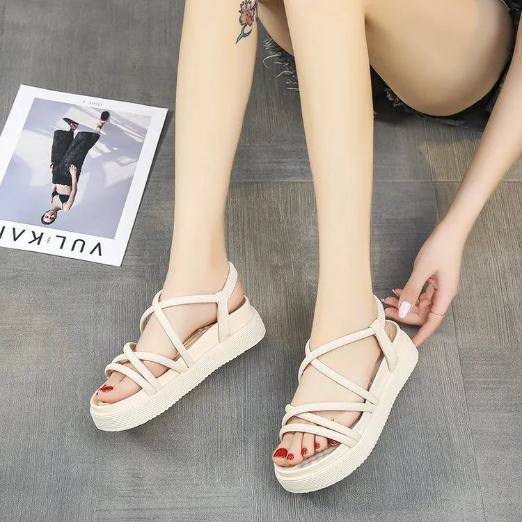 Women's black Roman platform sandals with round toe holder and TPR sole