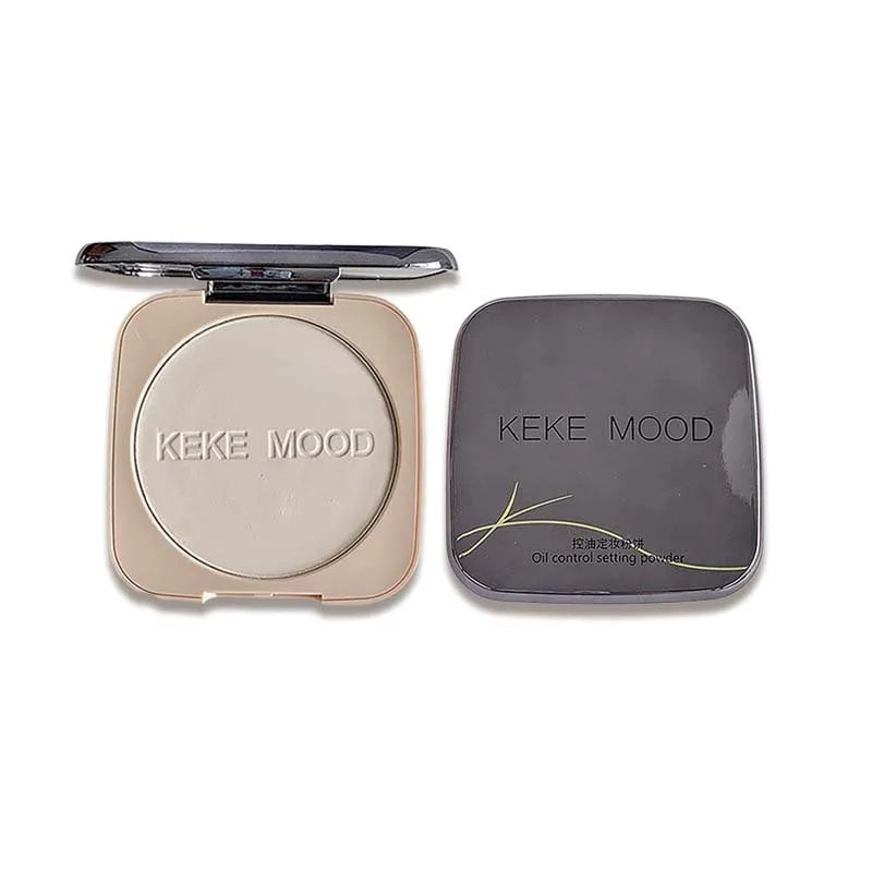 Pressed powder compact for oil control and skin brightening in natural matte finish