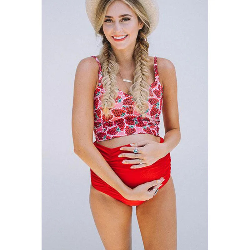 Pregnant women high waist swimwear in red with matching swim trunks, stretch fabric maternity swimsuit set