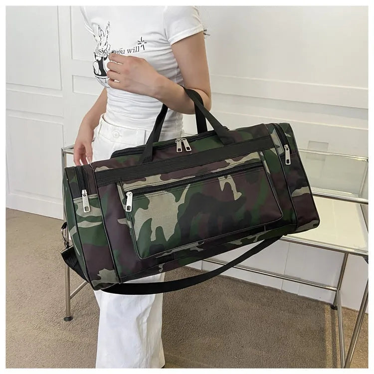 Camouflage luggage bag with 20L capacity and waterproof fabric construction