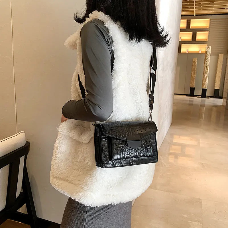 Vintage style crossbody bag in PU material showing dimensions of 20cm wide by 14cm high