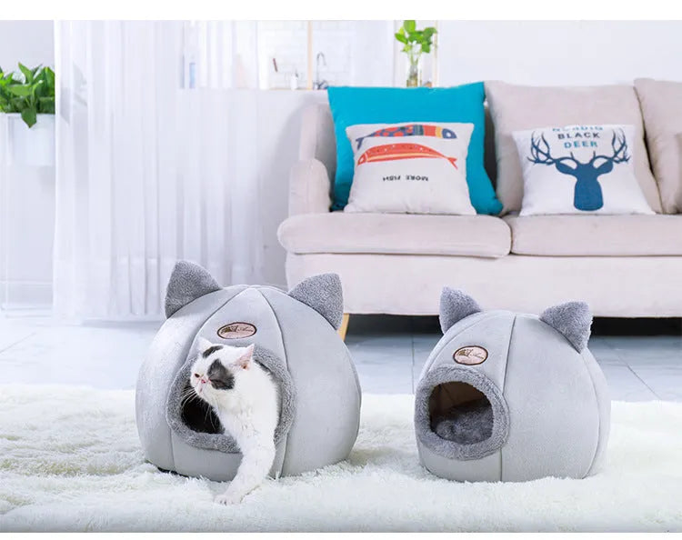 Semi-enclosed warm and fluffy pet nest in plush fabric with raised rim, available in M L and XL sizes for dogs and cats