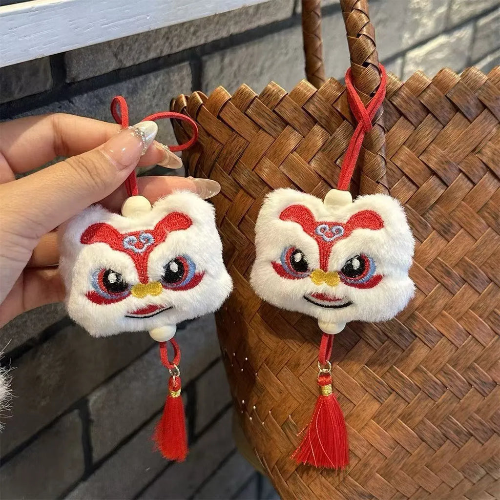 Handmade blue or yellow plush lion keychain with star stone cartoon ornament