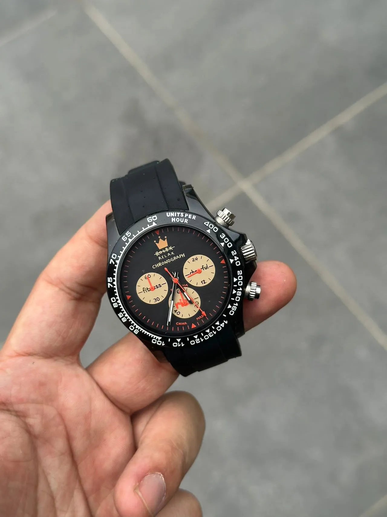 Panda Palette quartz chronograph watch with 36mm dial, steel strap, and luminous white dial