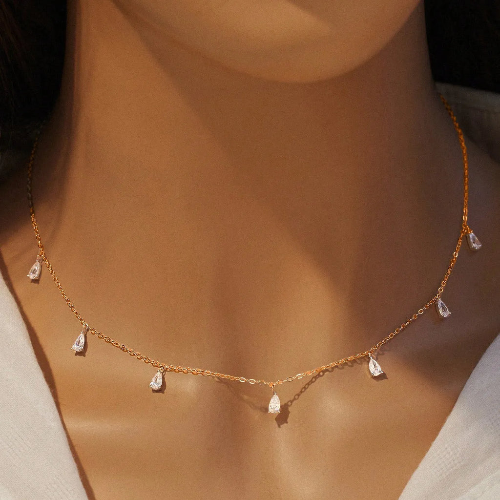Adjustable 925 silver drop-shaped necklace with artificial zircon pendant on O-shaped chain in golden yellow, rose gold, or silver finish.