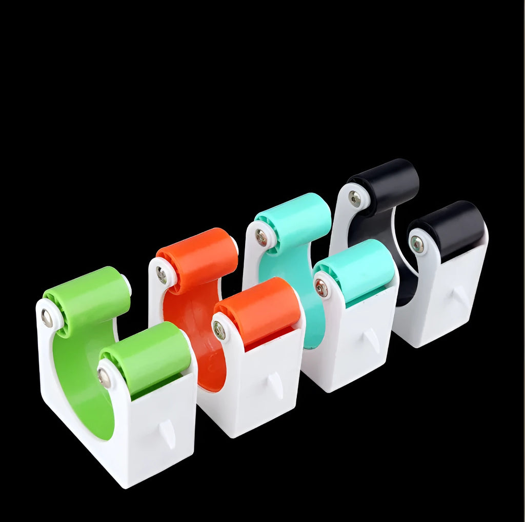 Creative bicycle parking buckle in PC polycarbonate for mountain bike and road bike models, available in black