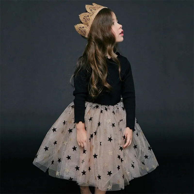 Girls' red cotton Christmas princess dress with lace trim, bow, and embroidered star decoration, long sleeves
