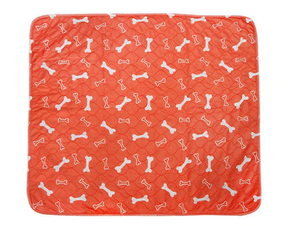 Premium waterproof and absorbent pet pads with multi-layer design to prevent leaks and odors, providing comfort and cleanliness for pets and pet owners.