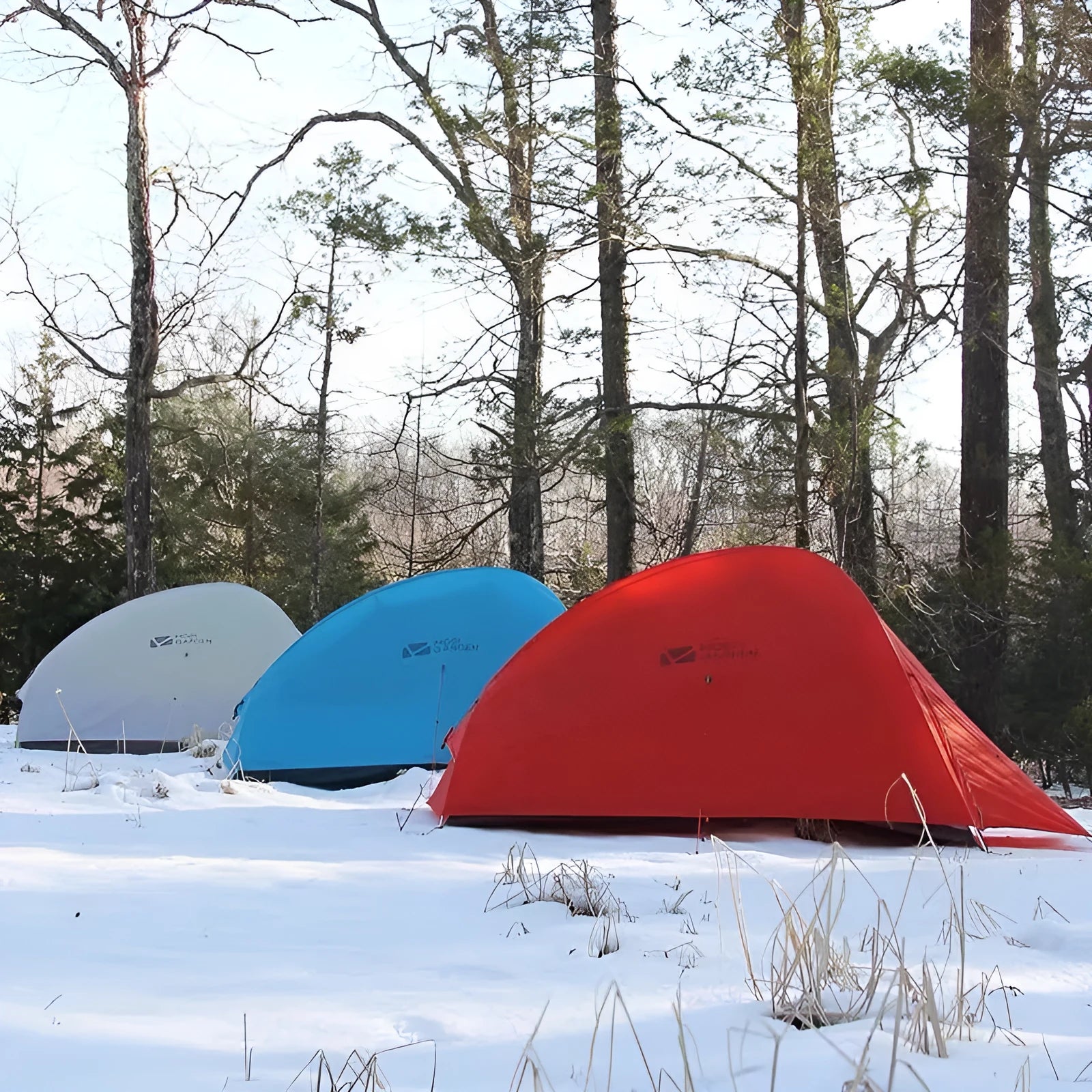 MU Gaodi New Double Qingqi 2 waterproof camping tent with aluminium poles, available in multiple colours.