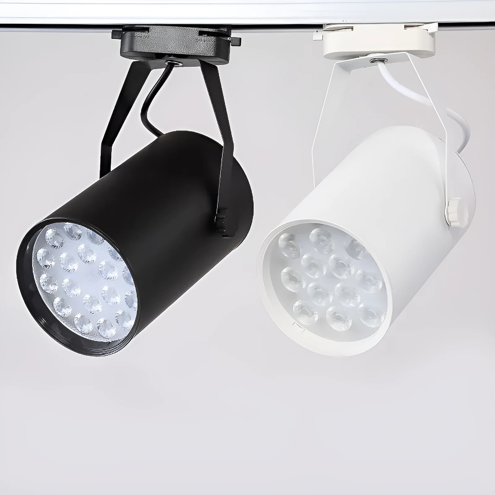 LED track spotlight with aluminium shell for clothing store background wall lighting