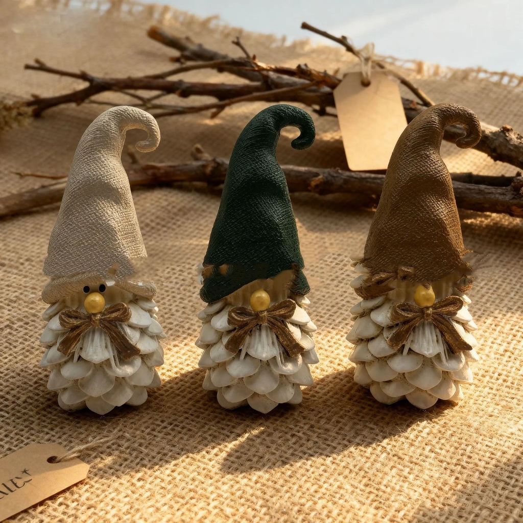 Resin pine cone dwarf decoration set of 3, each 9cm x 5cm x 4cm, for harvest festival displays