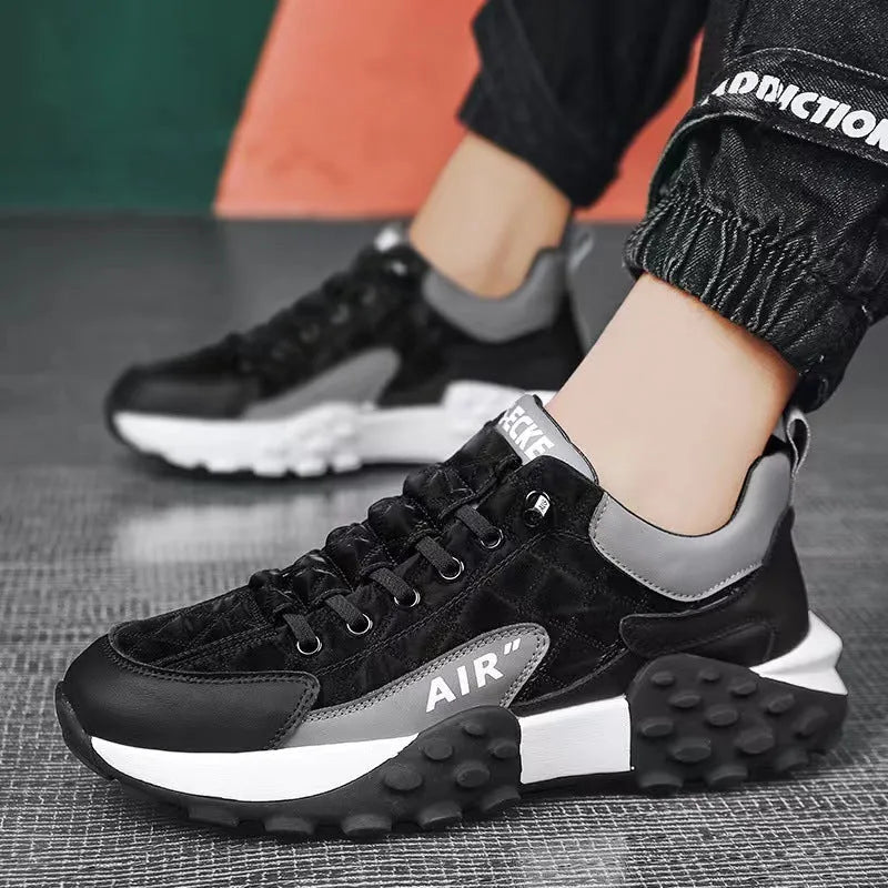 Men's breathable running sports shoes with non-slip rubber and EVA sole and cross straps