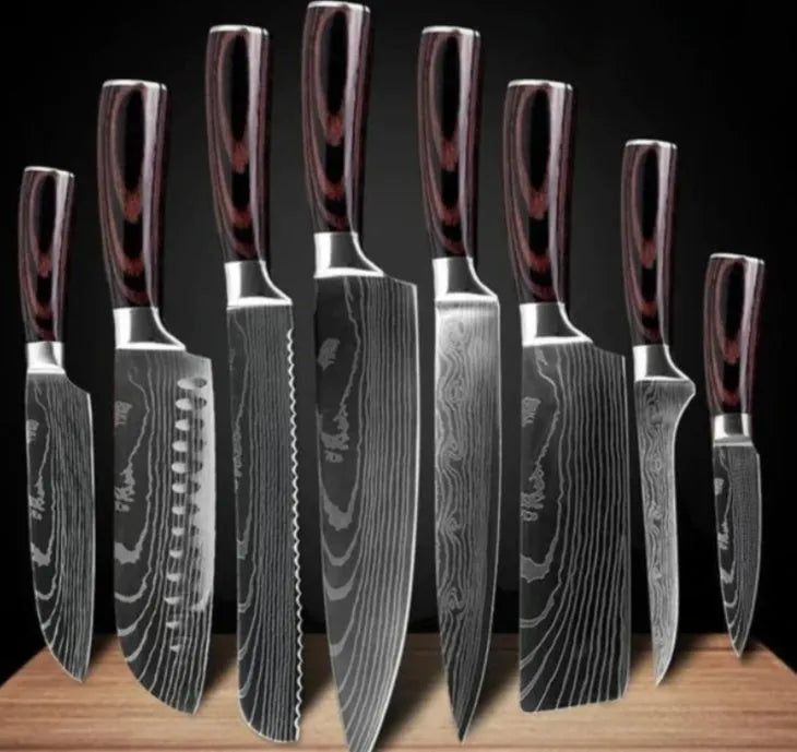 7Cr17 stainless steel kitchen knife with Damascus patterned 18 cm blade and coloured wood handle