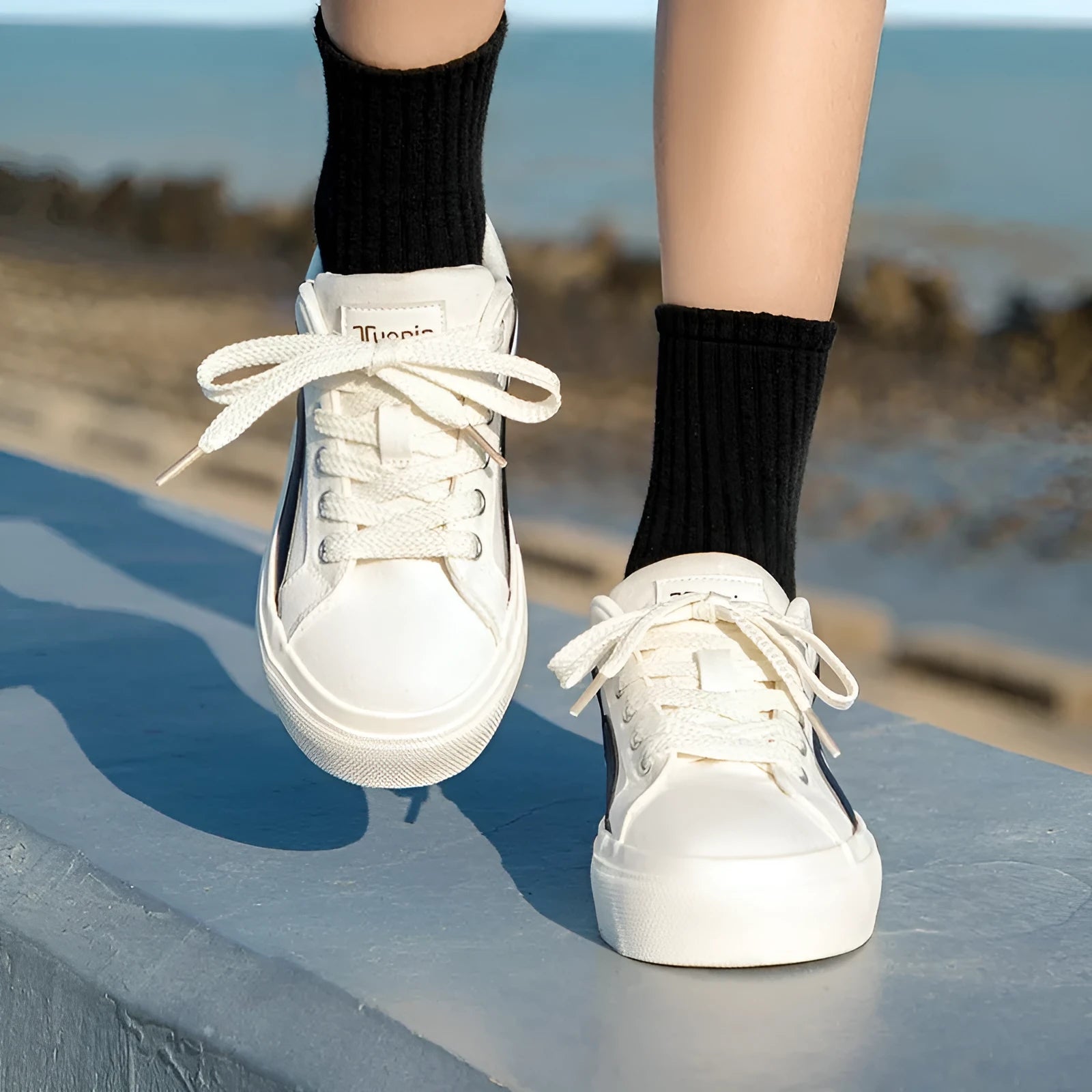 Women's low-top board shoes with vulcanised rubber sole and synthetic leather upper in multiple colour options