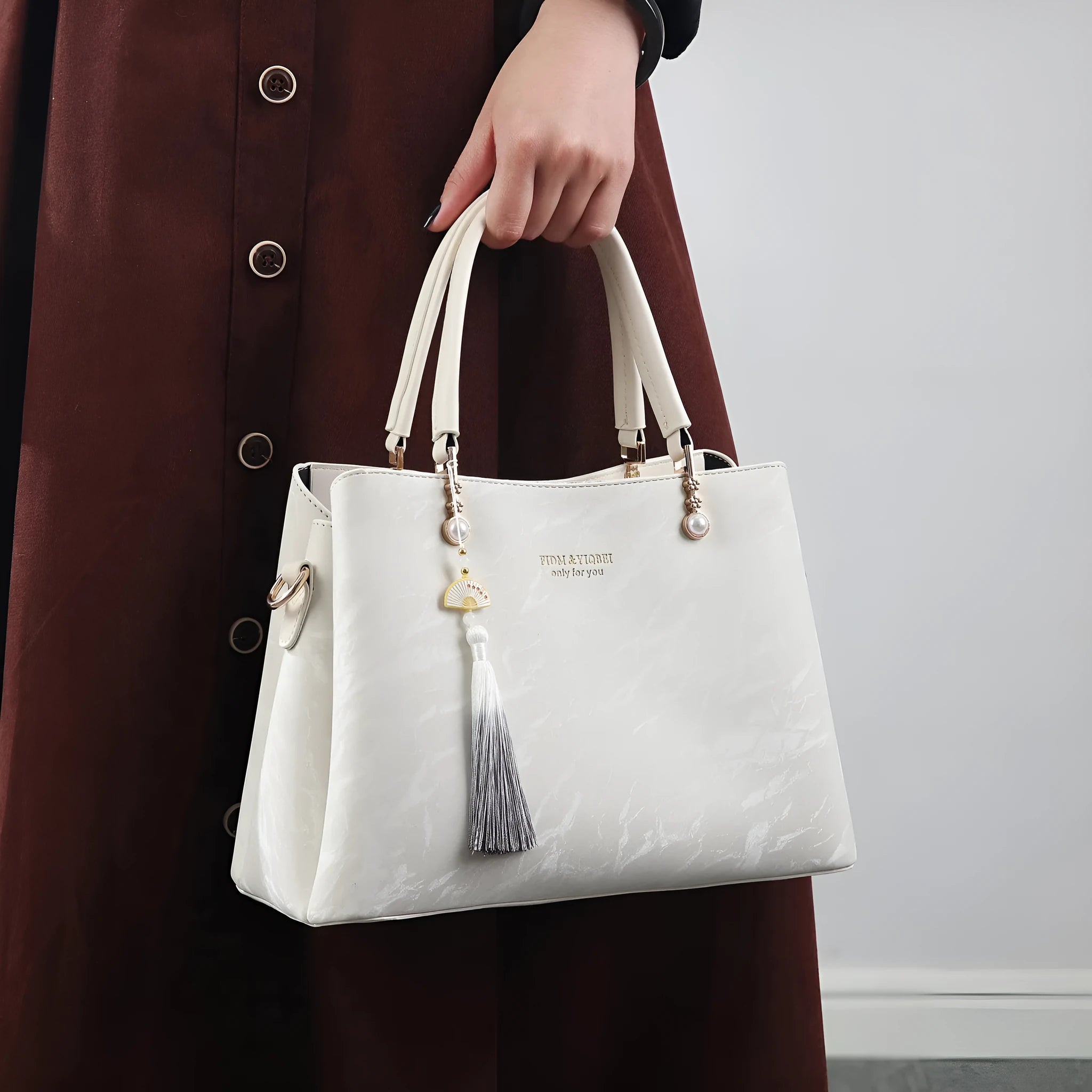 Women's horizontal square shoulder bag in PU material with urban simplicity style and large capacity
