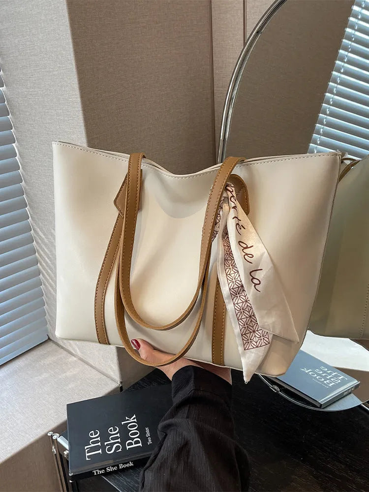 Unisex large capacity casual tote bag in convertible shoulder and crossbody style with sandwich pocket design
