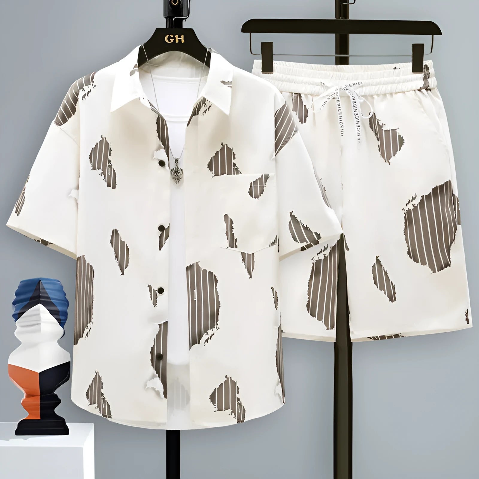 Men's casual polyester shorts two-piece set with short sleeve top in assorted colours