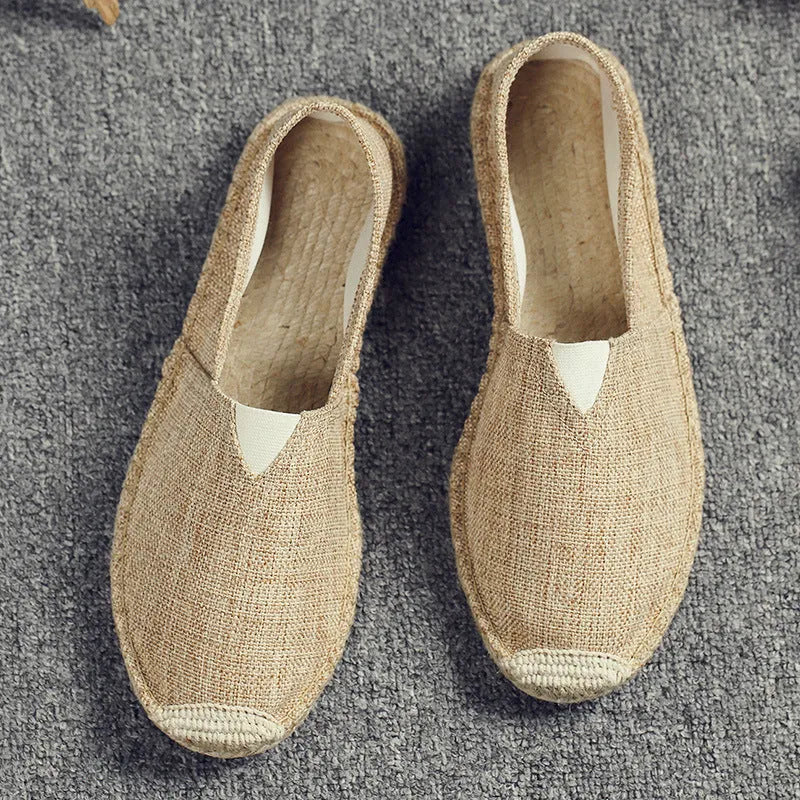 Men's canvas casual shoes in neutral colours with round toe design