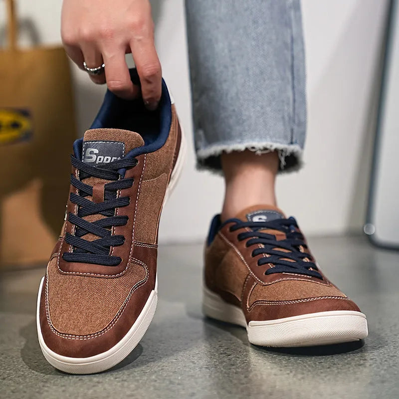 Men's autumn denim low-top sports shoes with breathable mesh lining and TPR sole in blue colour