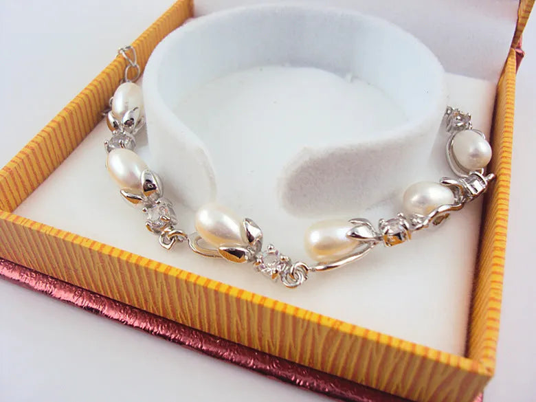 Freshwater pearl bracelet with Korean crown design for women, genuine pearl beads, pearl bracelet colour