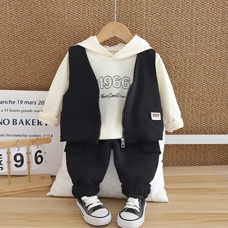 Children's cotton number vest three-piece suit for boys in black with long sleeves and trousers