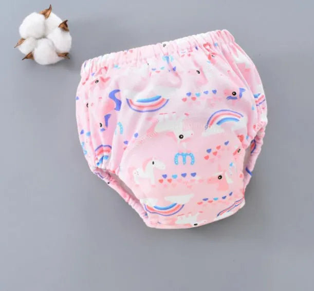 Washable pure cotton baby training pants with six-layer gauze in giraffe print design