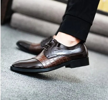 Men's pointed microfiber dress shoes with sequins and stitching, black, low-top design