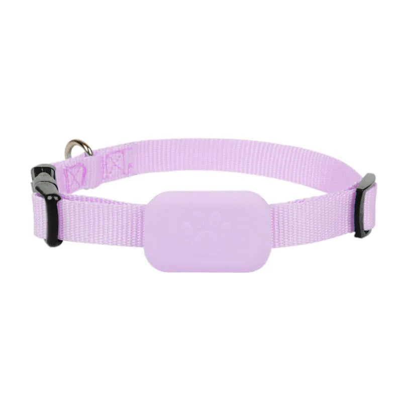 Bluetooth pet positioning collar for cats and puppies in adjustable 28-39cm size with black, blue, and pink colour options