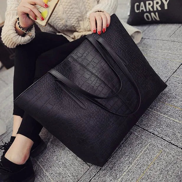 Simple fashion shoulder bag handbag in black or grey with European design