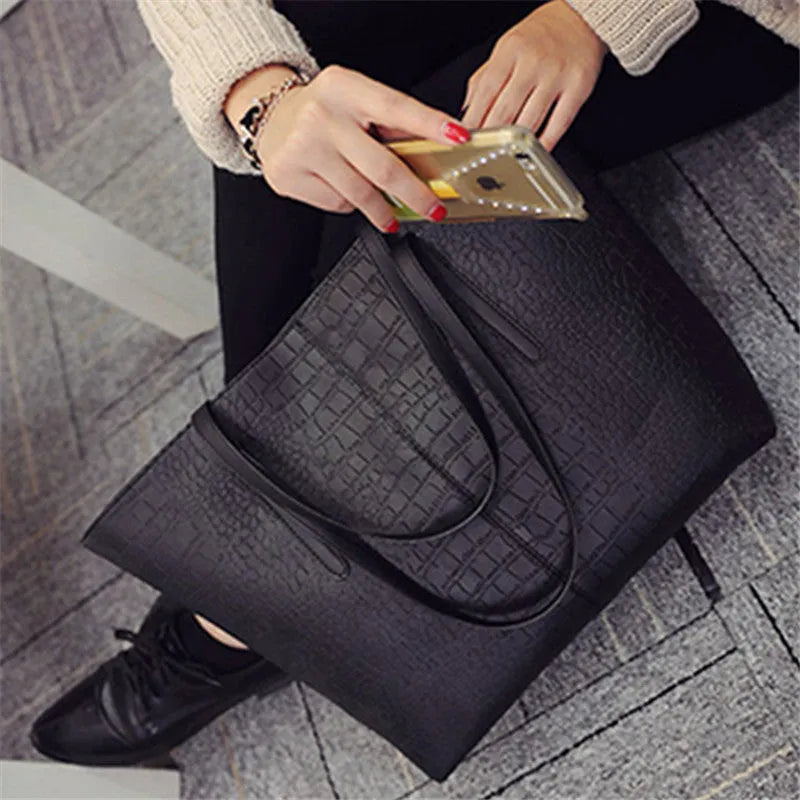 Simple fashion shoulder bag handbag in black or grey with European design