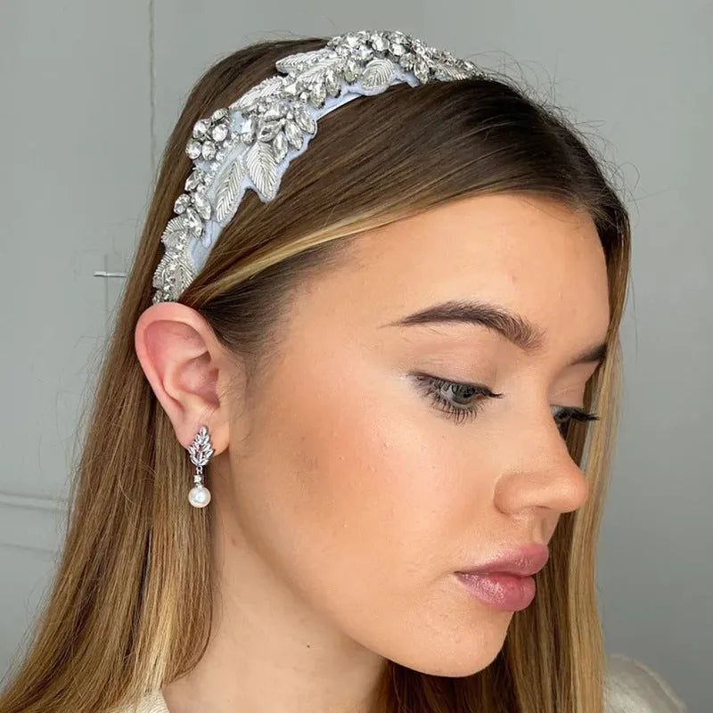 Geometric flower earrings with micro inlaid zircon and pearl details in gold, platinum, or rose gold finishes