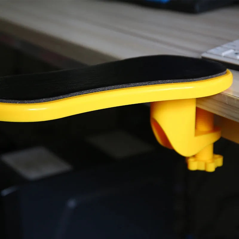 Computer hand bracket mouse wrist pad in black, red or yellow rubber, 30.5 x 15.5 x 5cm, with hand pillow and non-slip base.