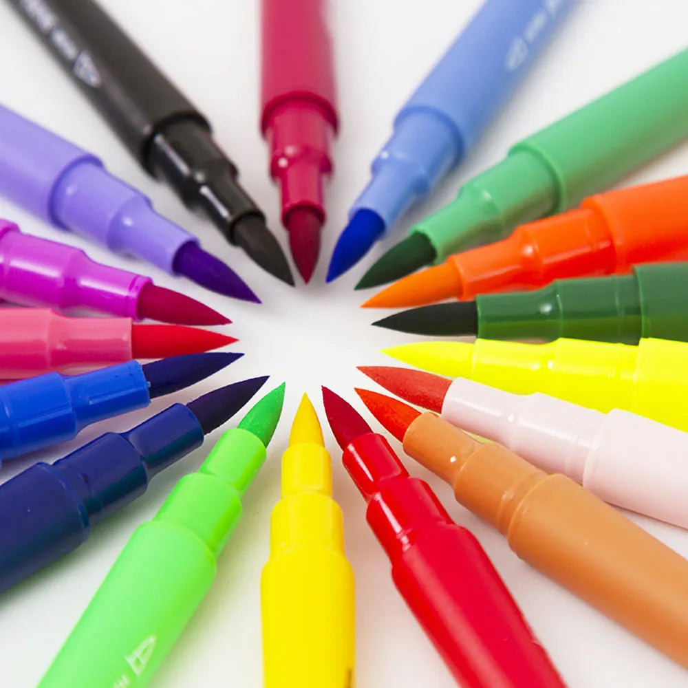 48 double-ended watercolour pens with hook line and soft tips in a PP storage box.