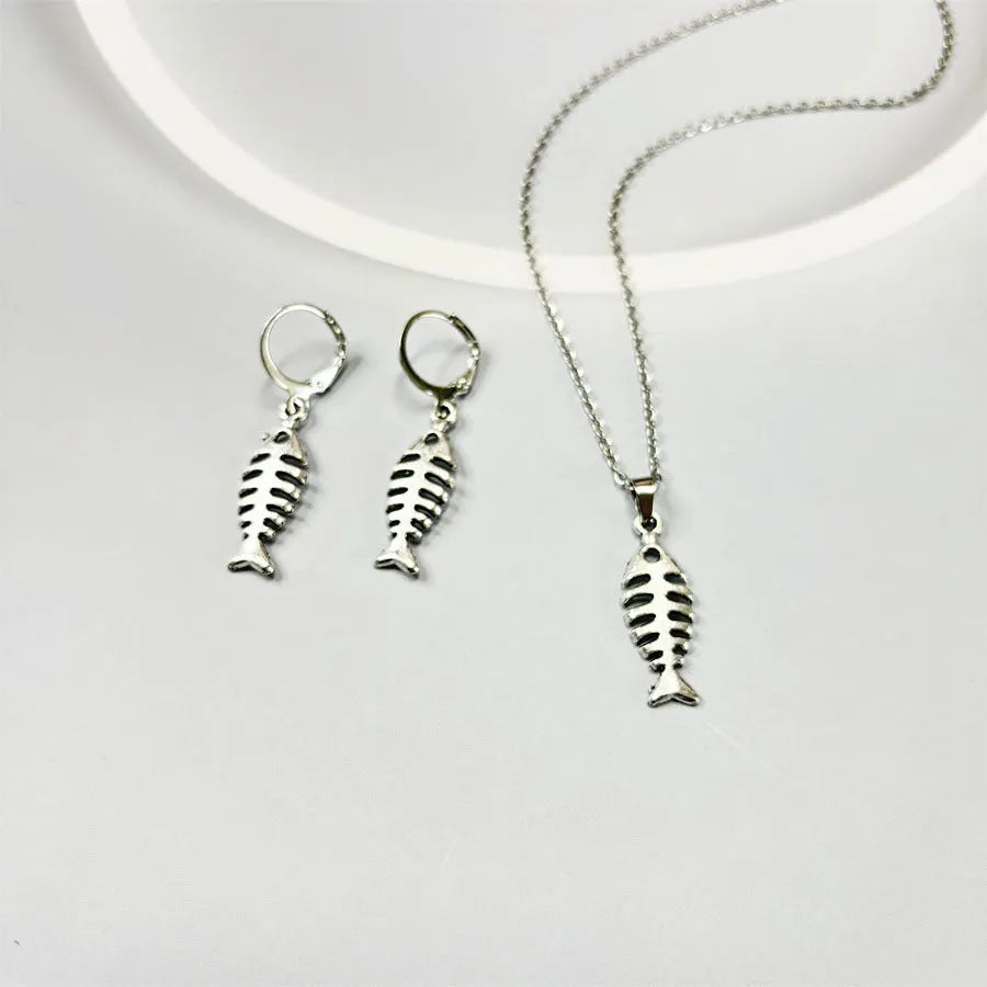 Fishbone design pendant necklace and matching earrings set with adjustable chain