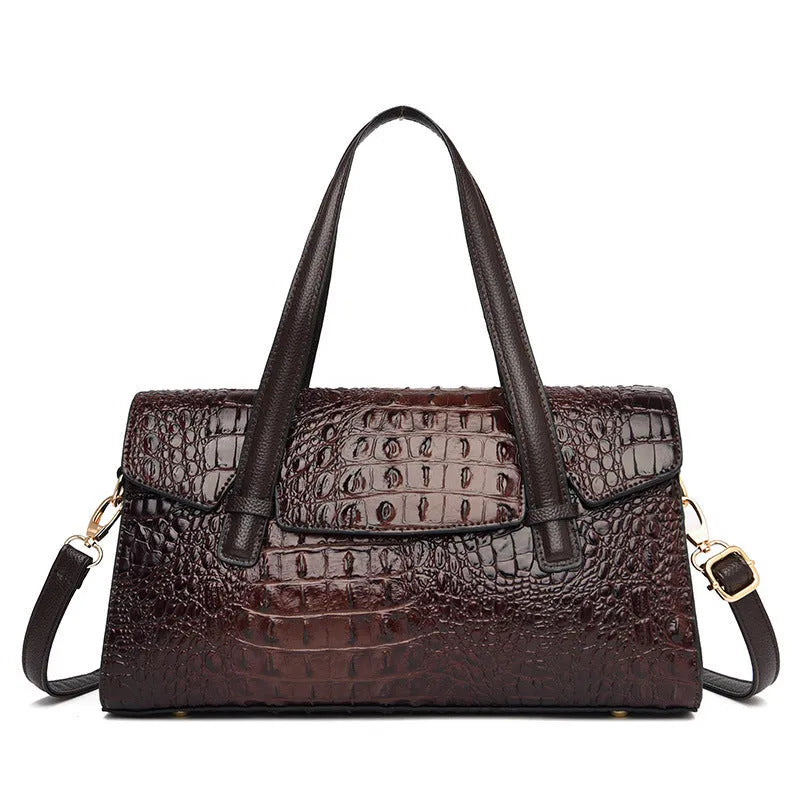 Soft leather large capacity shoulder messenger bag in horizontal square shape