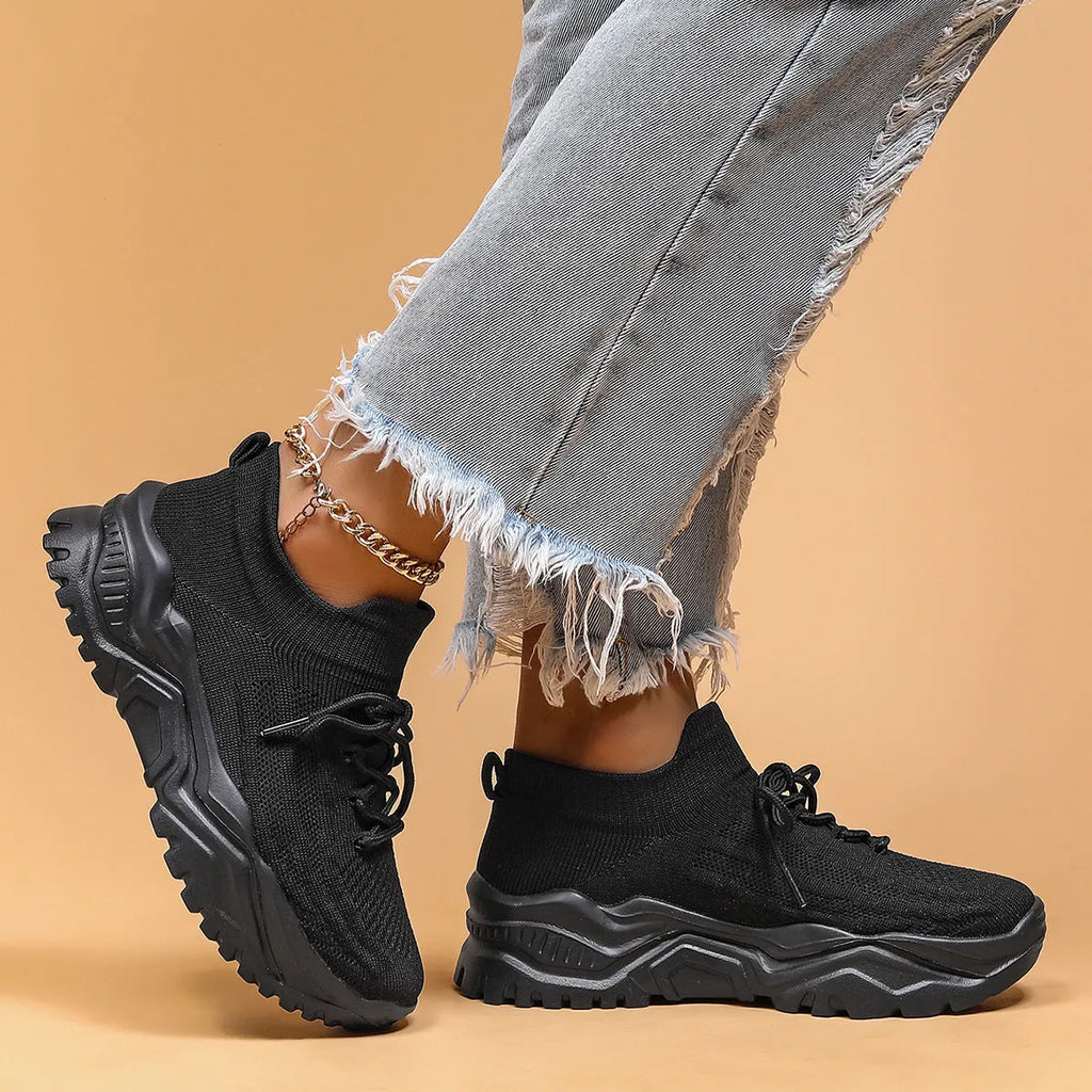 Plus size women's breathable mesh lazy shoes with platform mid heel in solid colour